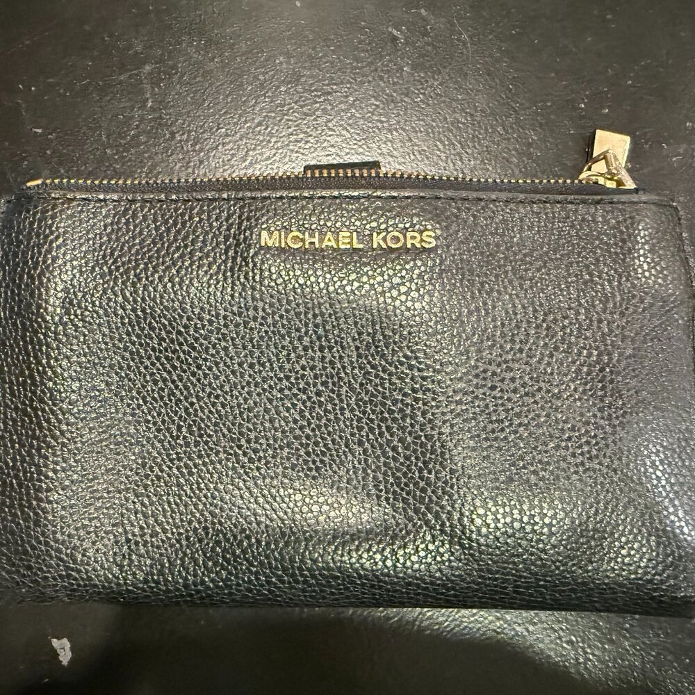 Black Michael Kors Wallet/ Wristlet